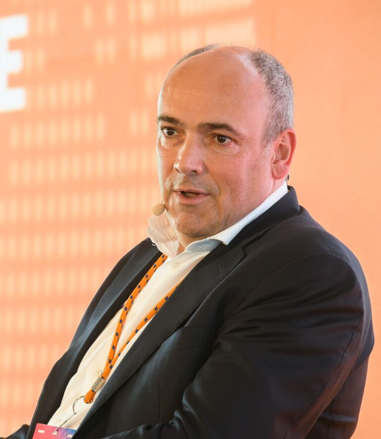 Hapag-Lloyd adopts new Strategy 2030