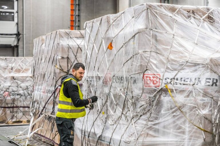 Schenker partners with cargo.one