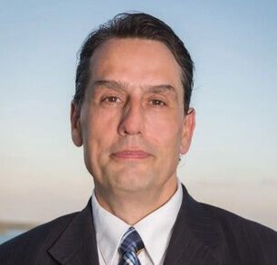 Alaska Airlines appoints new leaders and grows cargo