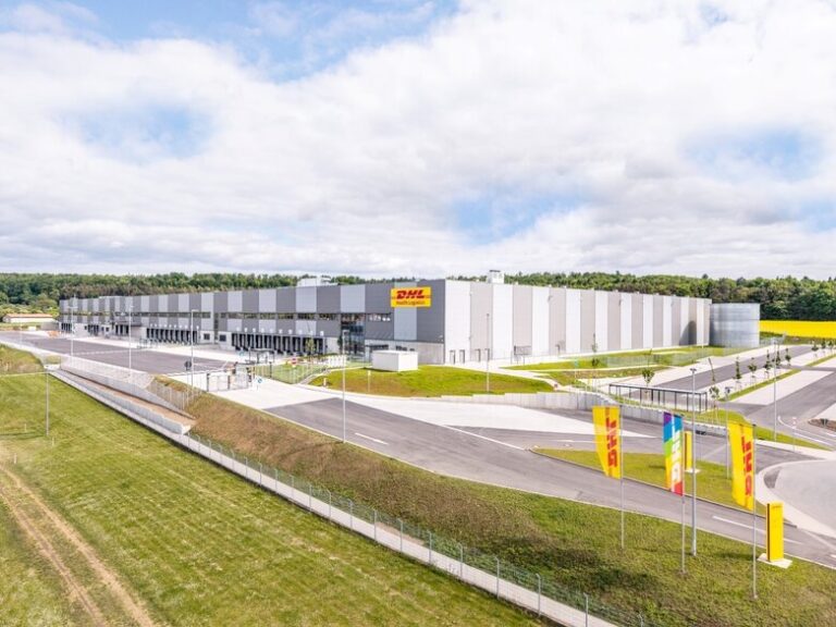 DHL benefits from omnishoring