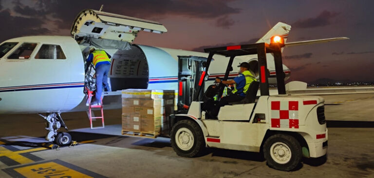 The drinks are on Air Charter Service – literally