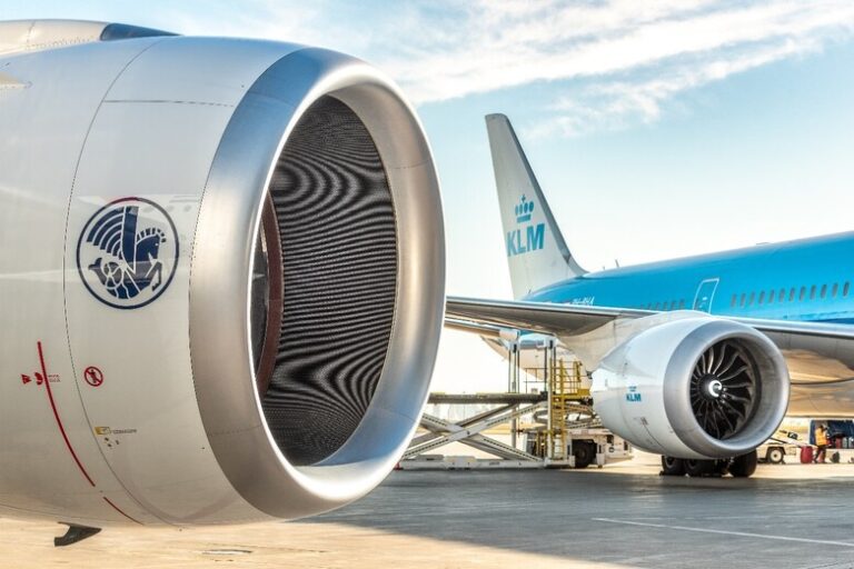 Pharma flying high on AFKLMP Cargo