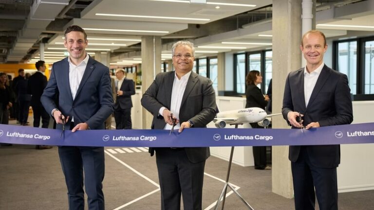 Lufthansa Cargo cuts ribbon on new Cargo Campus